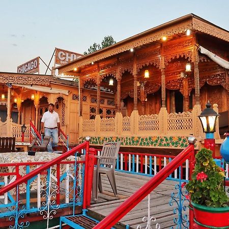 ホテル Chicago Group Of Houseboats Srīnagar エクステリア 写真